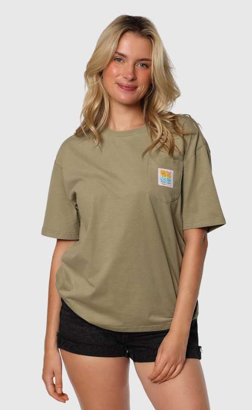 TEAMLTD Women&#39;s Pocket Tee