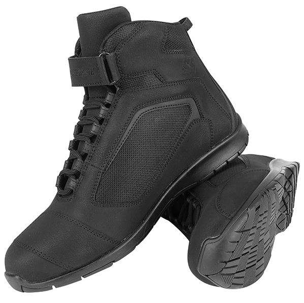 Chaussure de moto Moment of Truth, vitesse et force