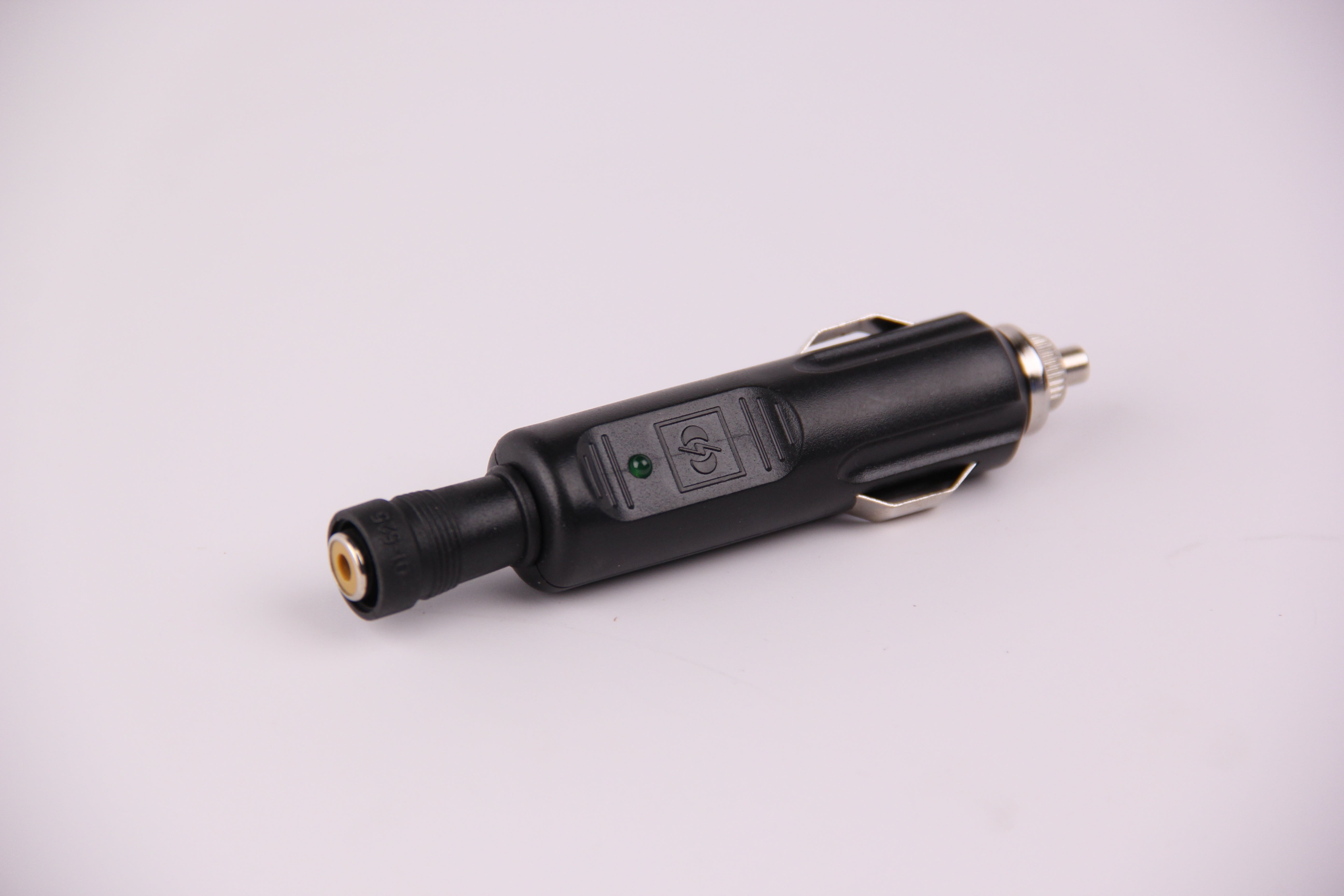 Adaptateur pour prise allume-cigare Wolftech
